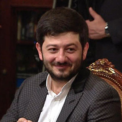 Михаил Галустян