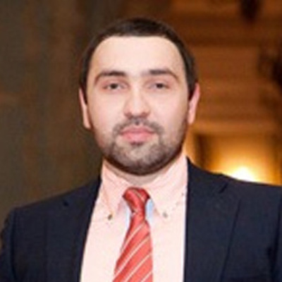 Султан Хамзаев