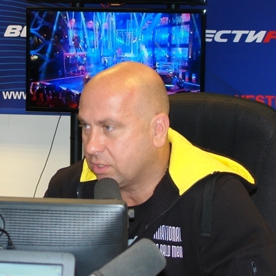 Андрей Попов