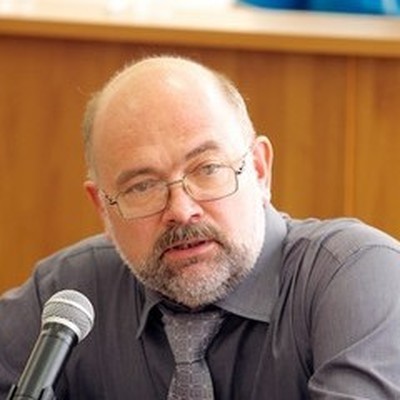 Александр Сенин