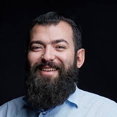 Тахир Холикбердиев