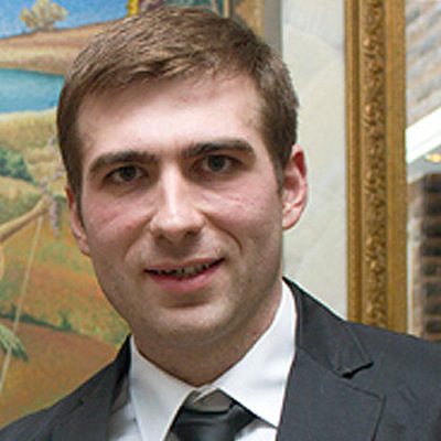 Антон Хализов