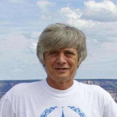 Евгений Антипов