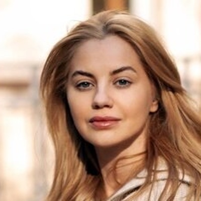 Юля Стахива