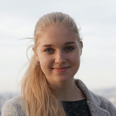Карина Карнеева