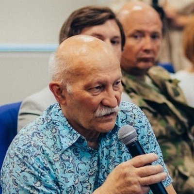 Александр Сушков