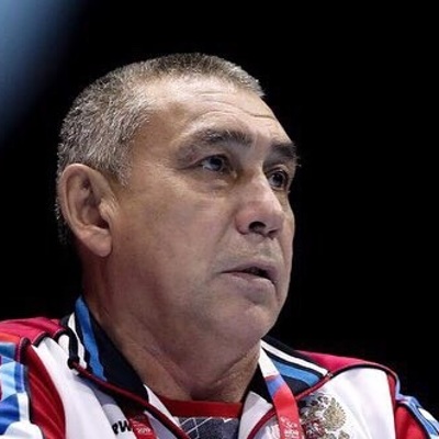 Виктор Фархутдинов