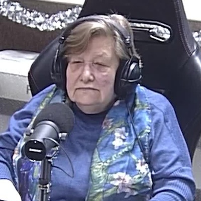 Лариса Петрикова