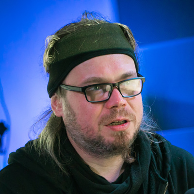 Олег Макаров