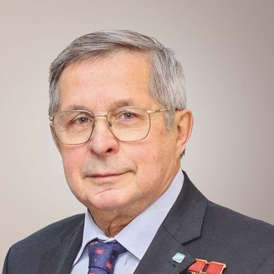 Виктор Савиных