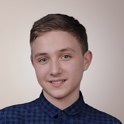 Илья Капанец