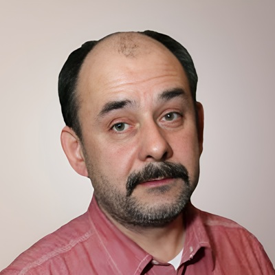 Евгений Серов