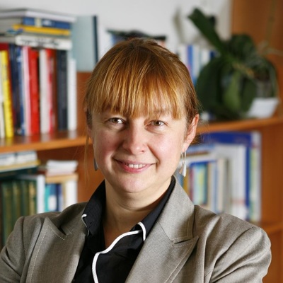 Елена Вартанова
