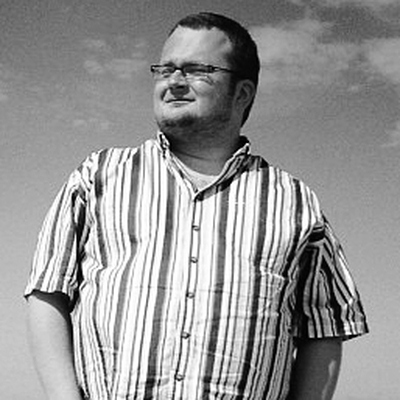 Илья Овчаренко