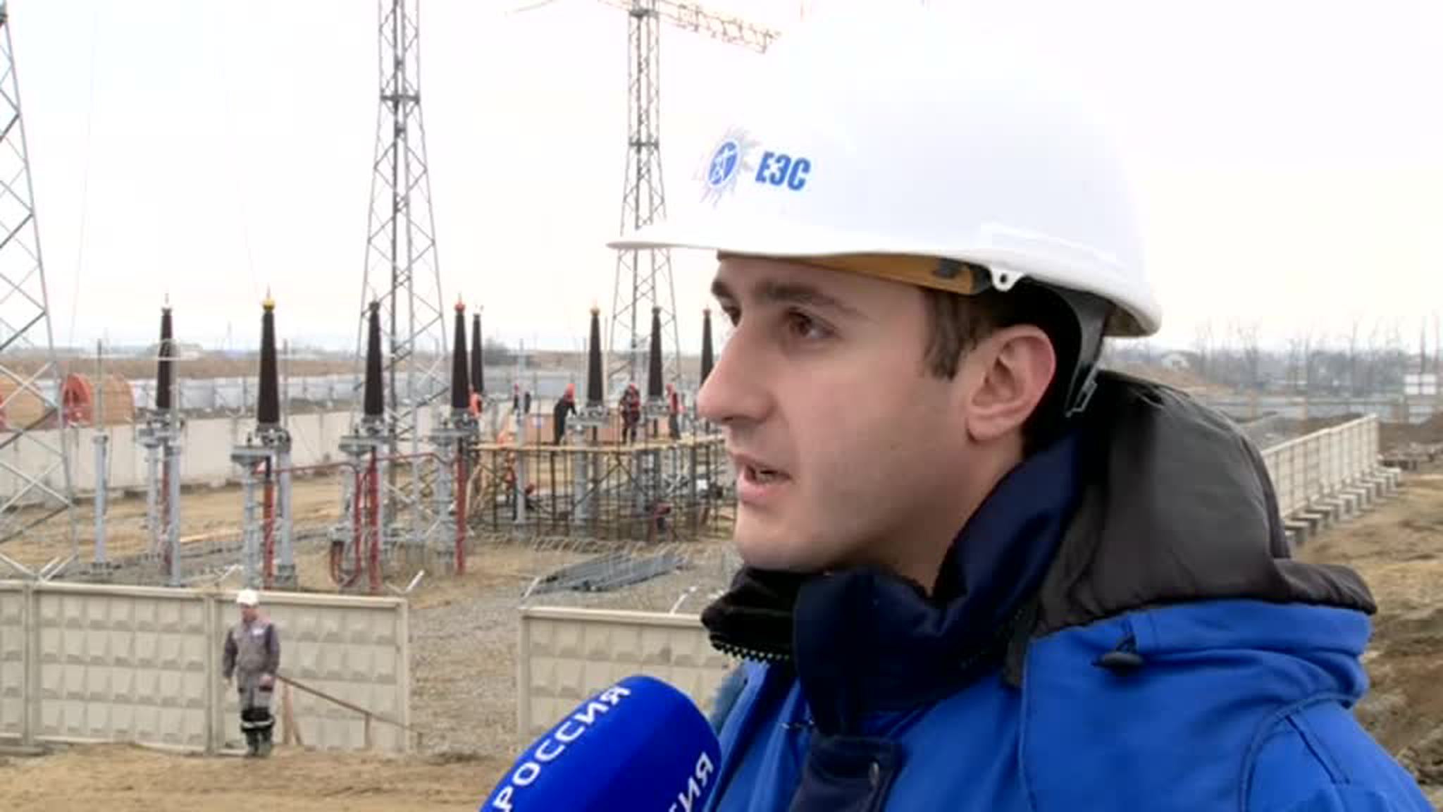 В декабре пустят первую очередь энергомоста в Крым