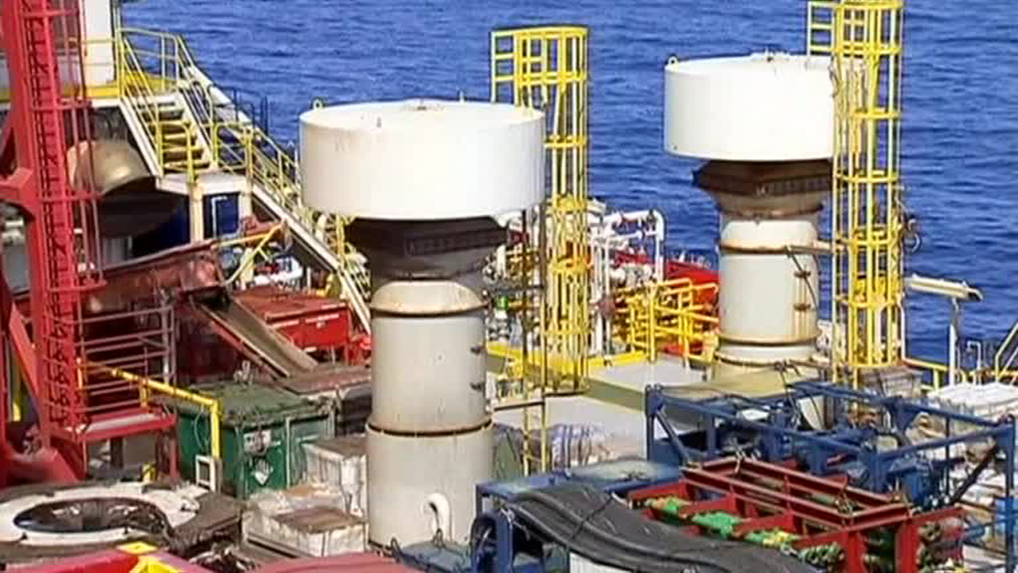 Американцы считают "спорным" решение об отмене нефтяного эмбарго