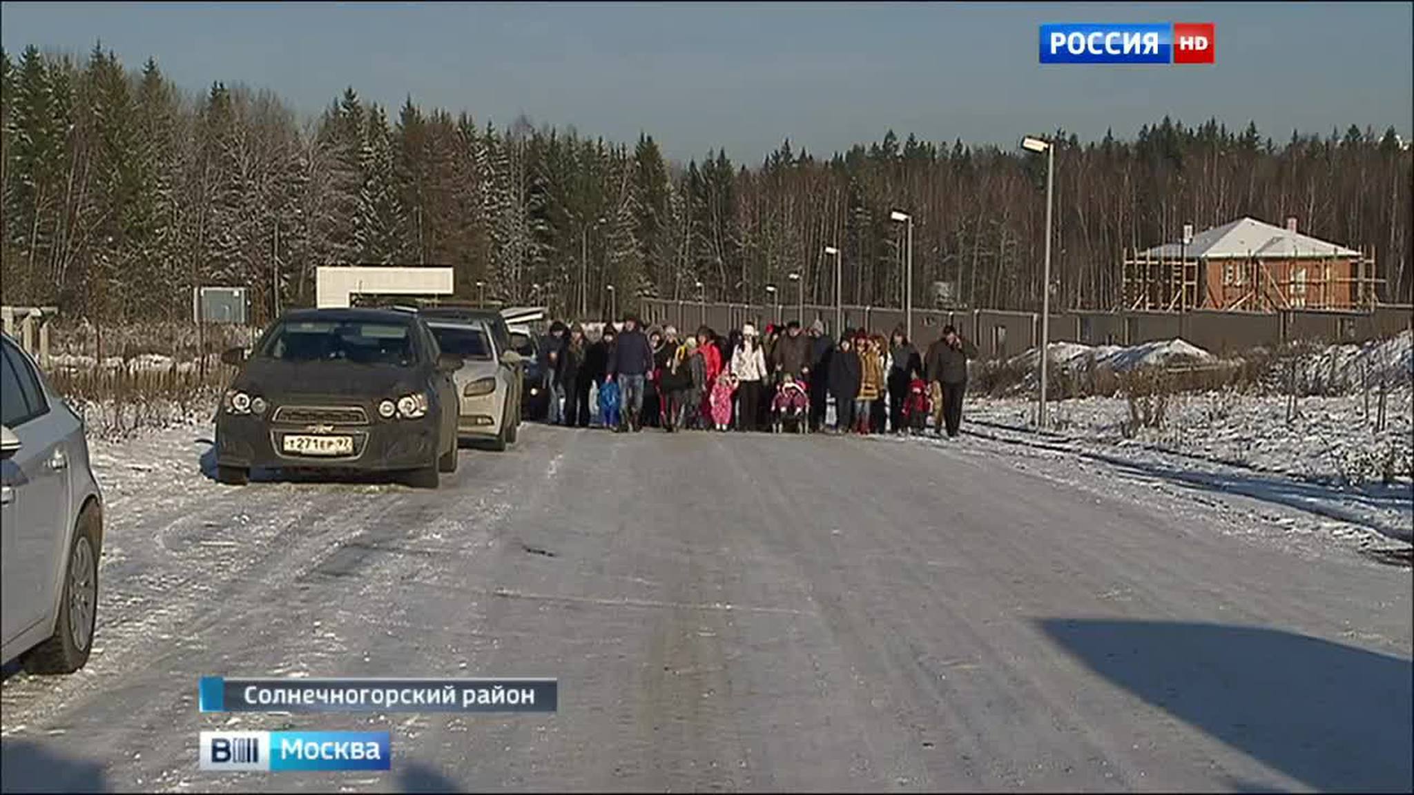 Дольщикам подмосковного поселка "Белый город" пришлось заселиться в недостроенные дома