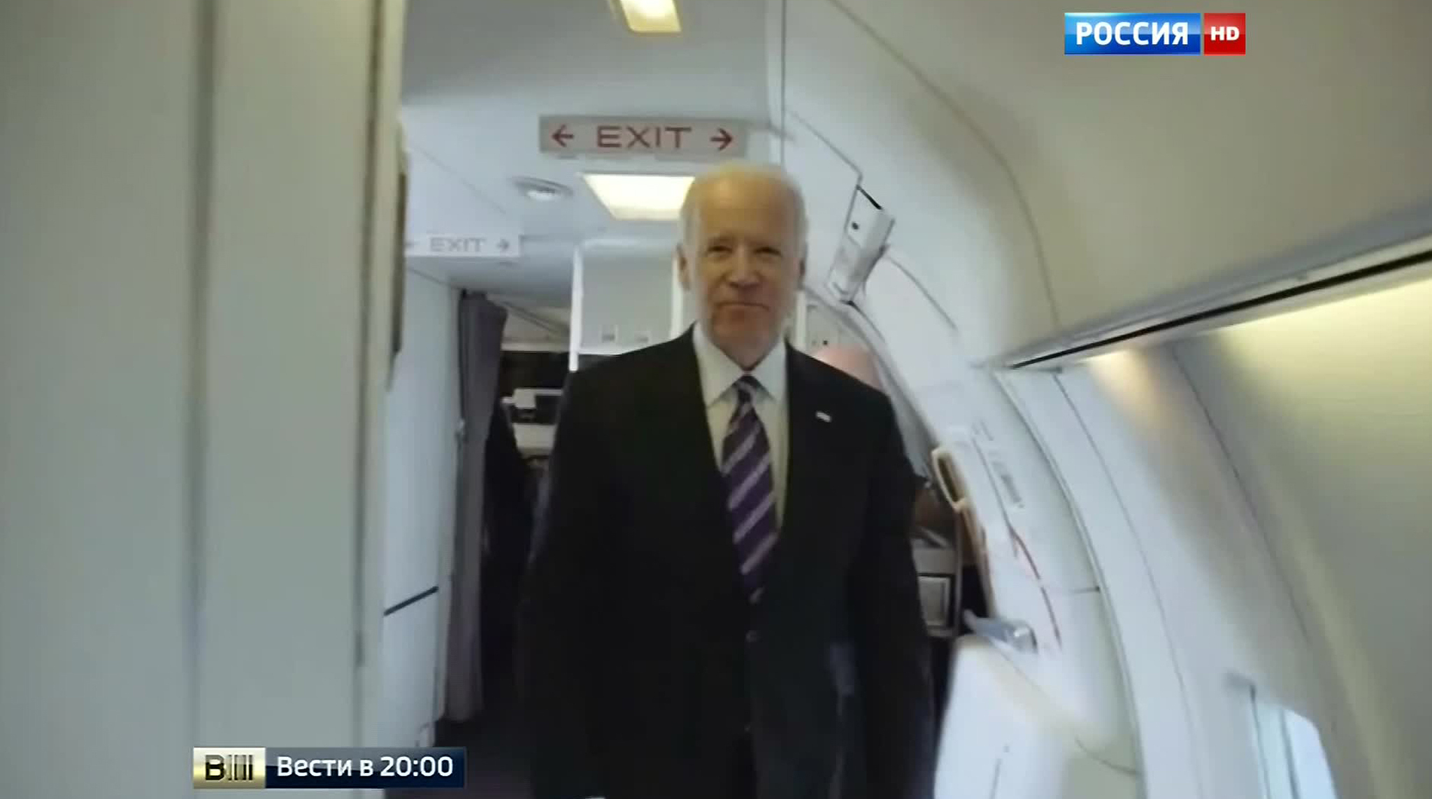 Ученые, журналисты и деятели культуры: Путин в Кремле вручил государственные награды