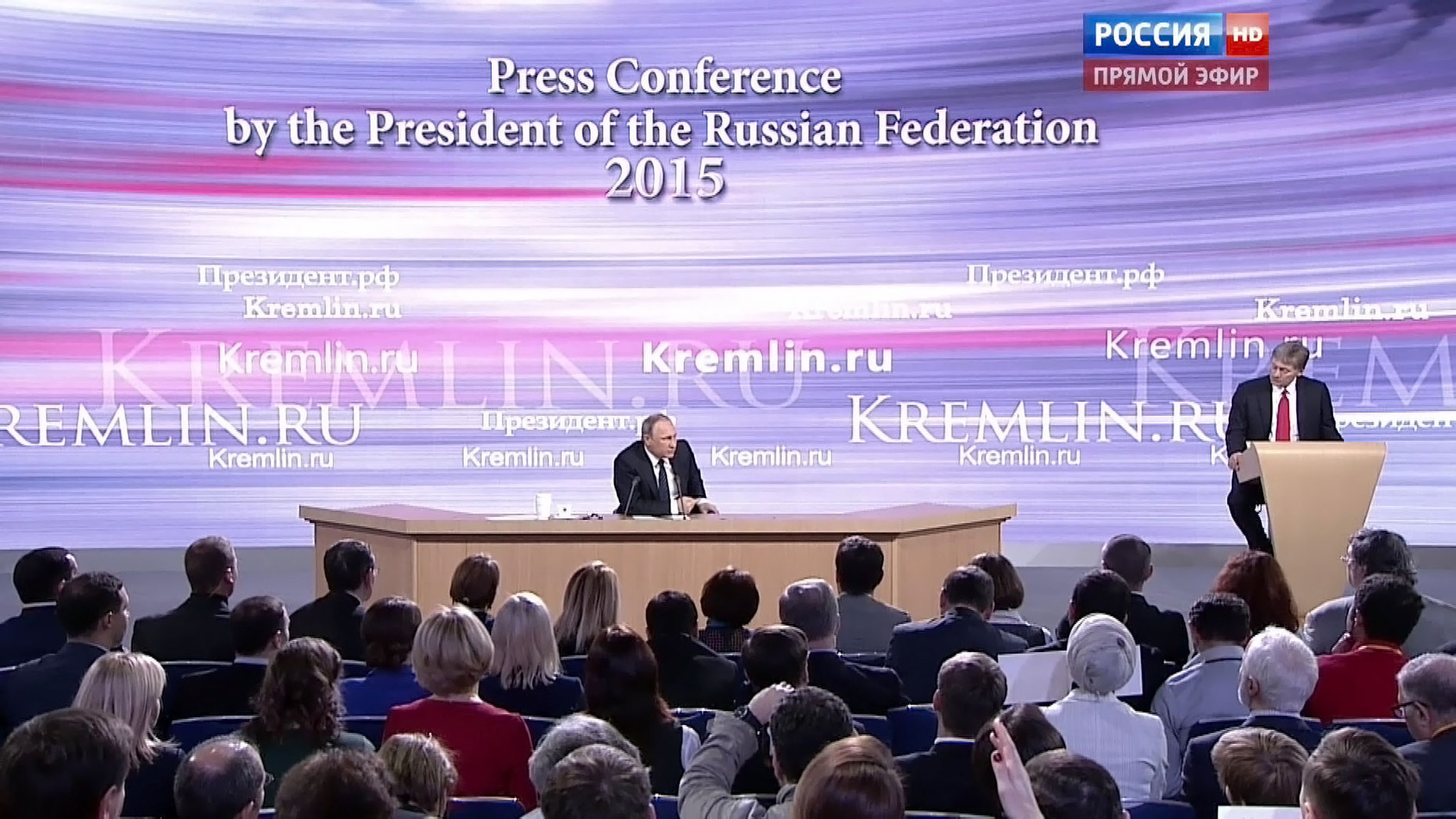 Владимир Путин: российским самолетам надо выходить на мировой рынок