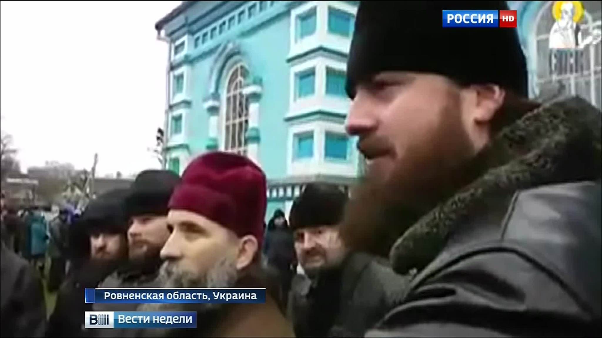"Правый сектор" избил прихожан православного храма
