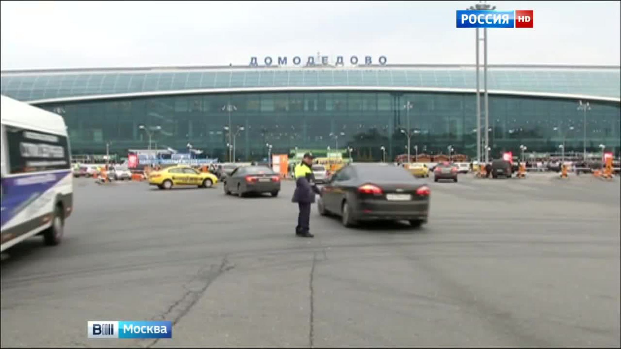 В Домодедове устраняют последствия прорыва канализации