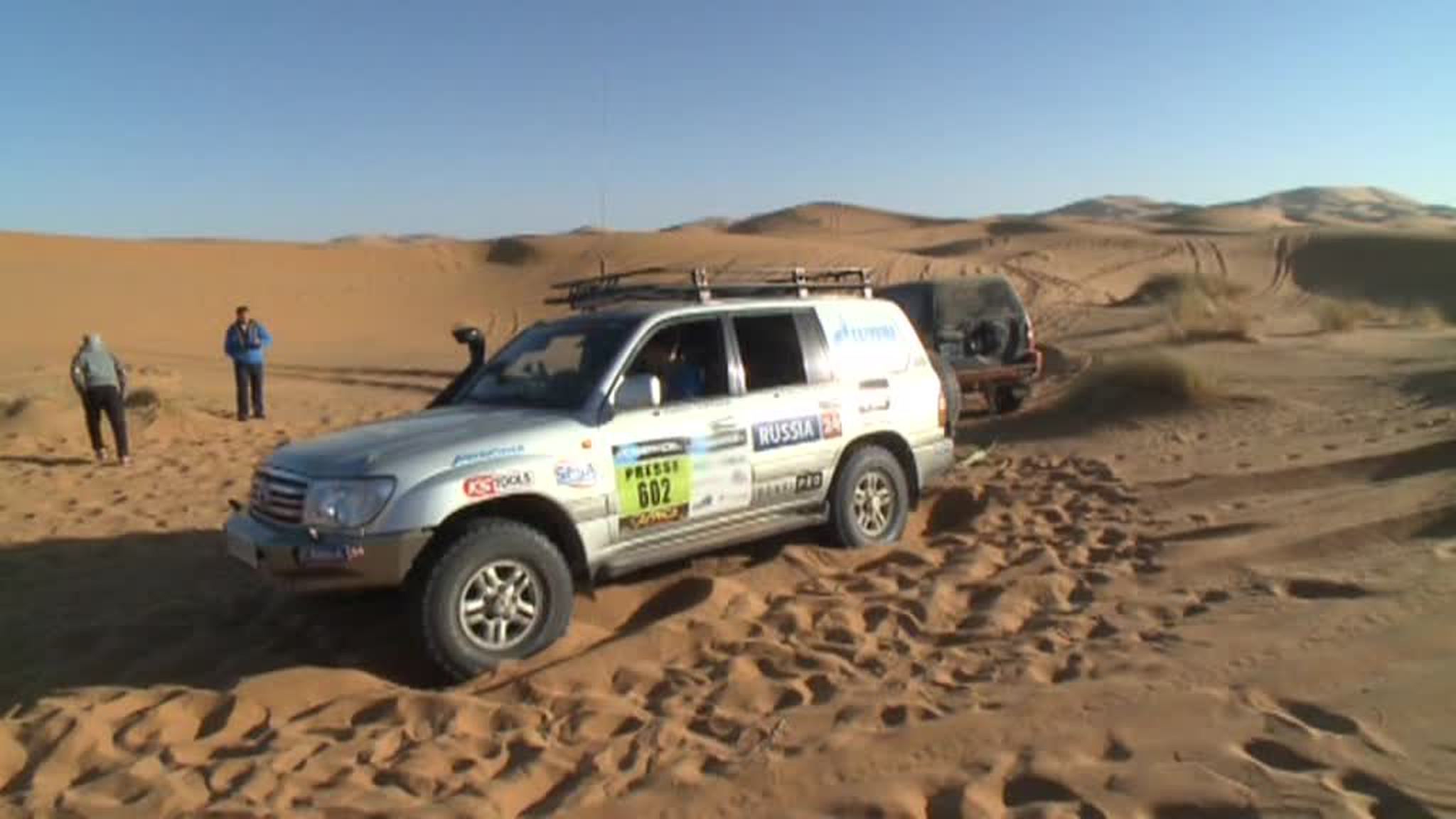"Африка эко рейс": съемочная группа канала "Россия" попала в песчаный плен