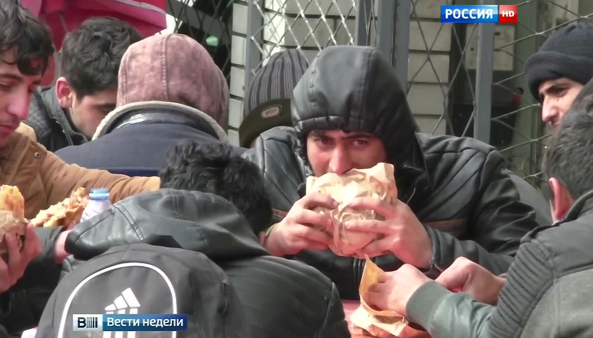 Жадный Эрдоган "заваливает" Европу беженцами