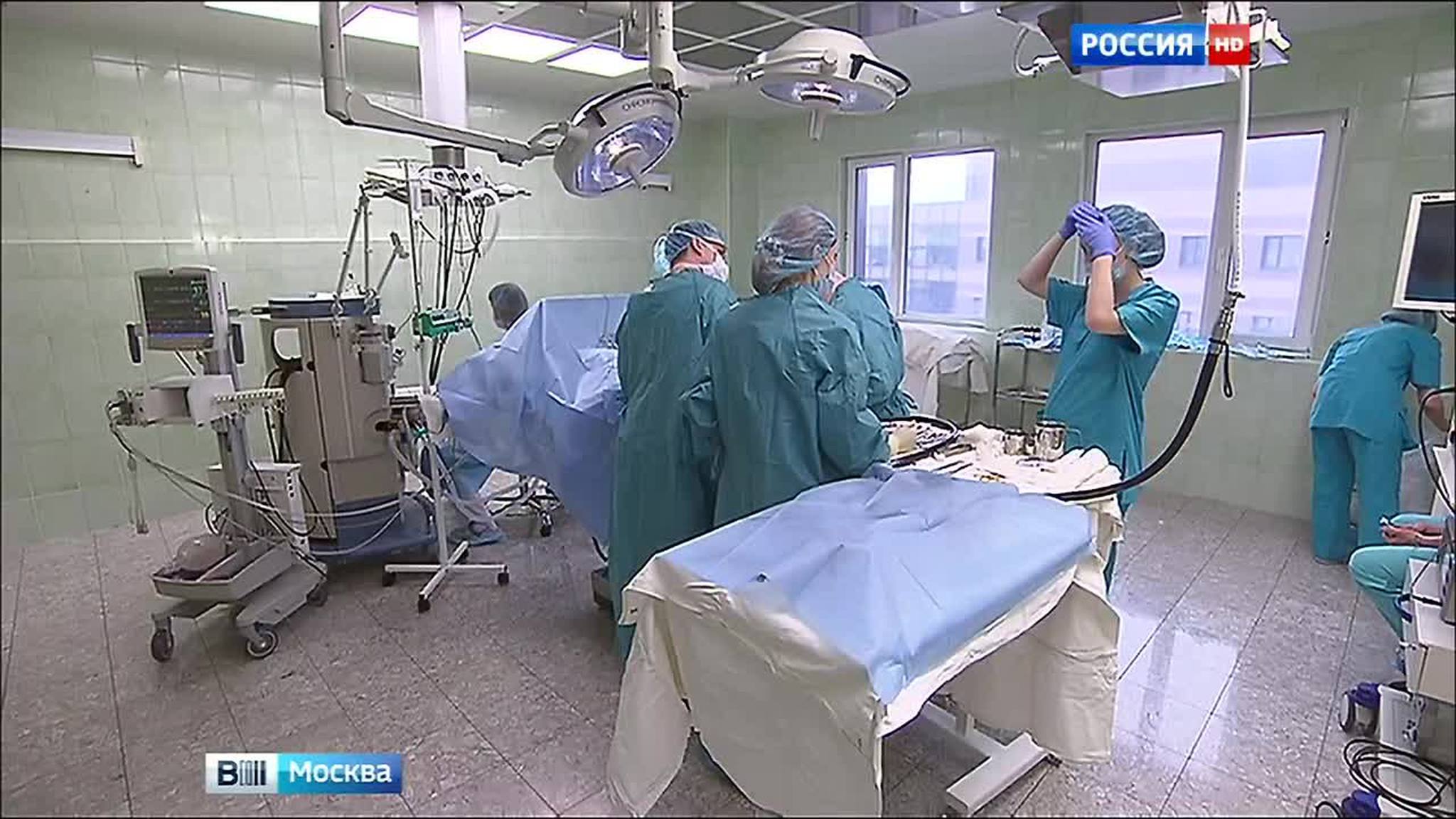 В московской клинике впервые в России новорожденному успешно удалили опухоль печени