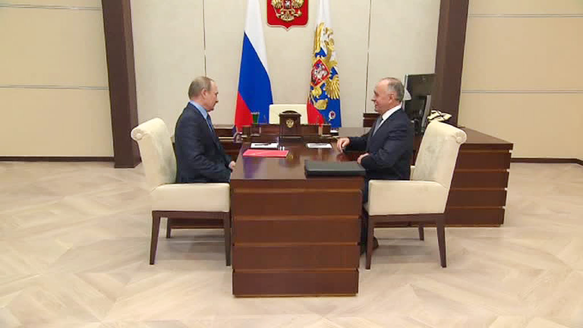 Владимир Путин провел закрытое совещание с главой ФСКН Виктором Ивановым