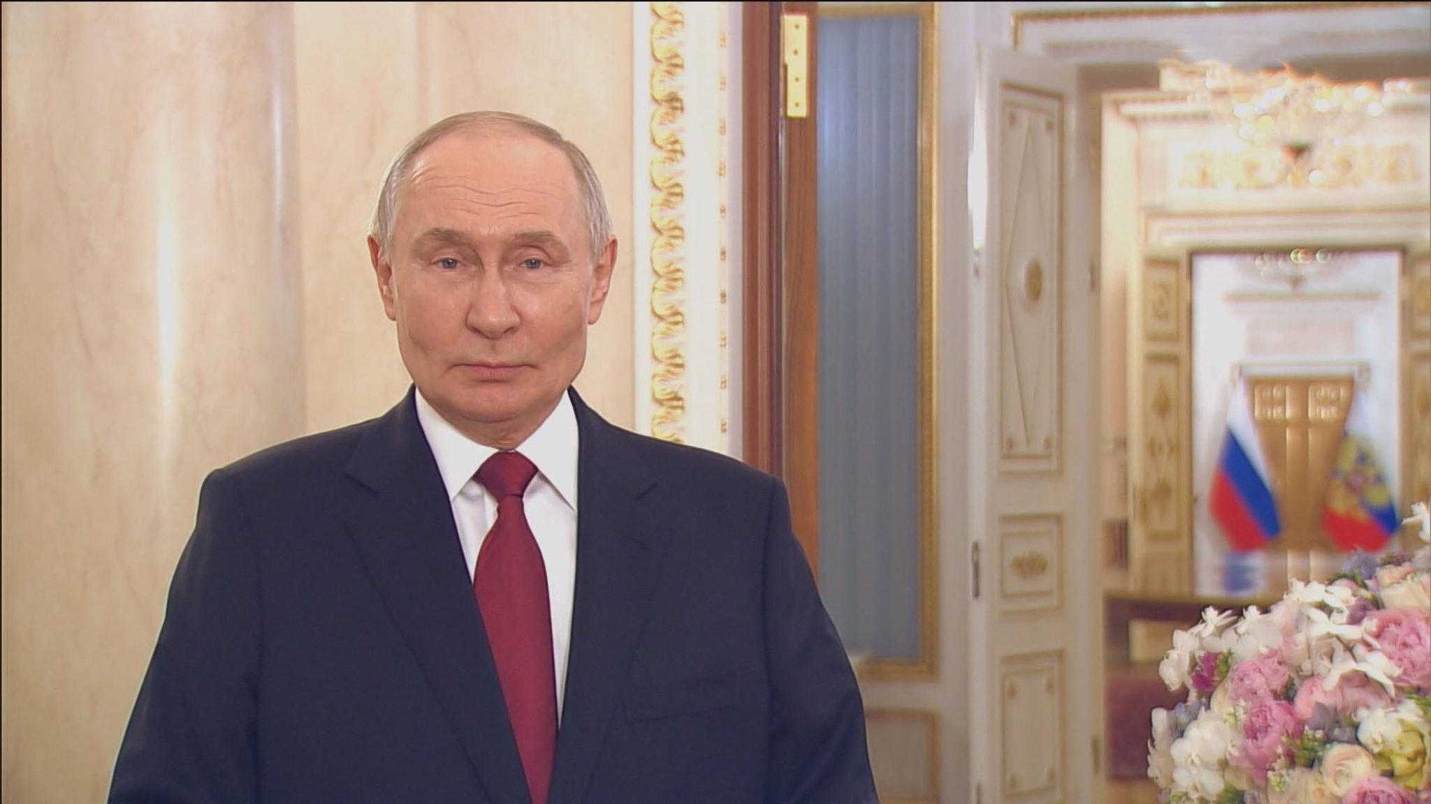 Президент Владимир Путин обратился к россиянкам в честь праздника 8 Марта