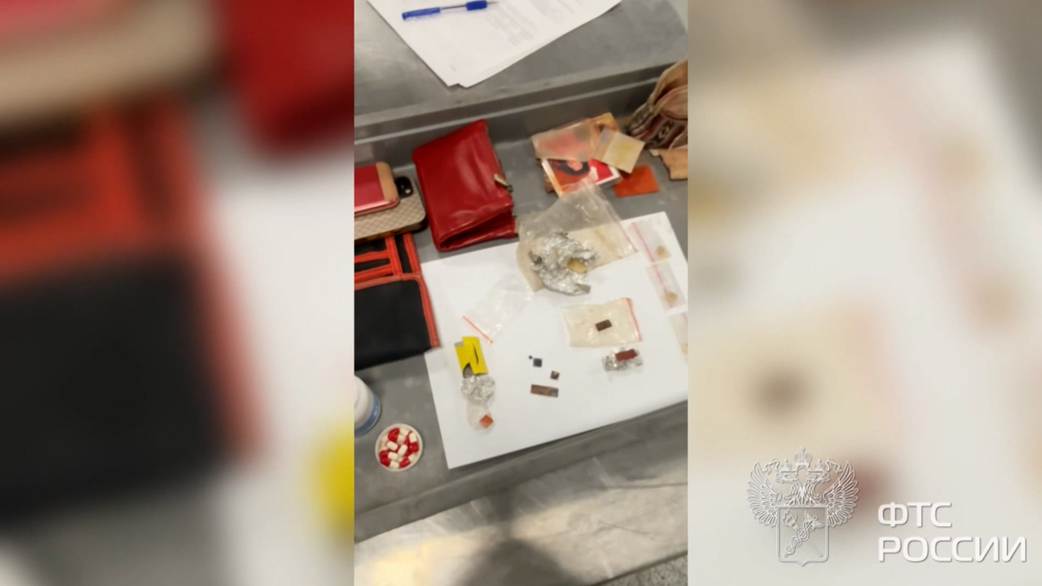 Психотропные сувениры таможню не прошли