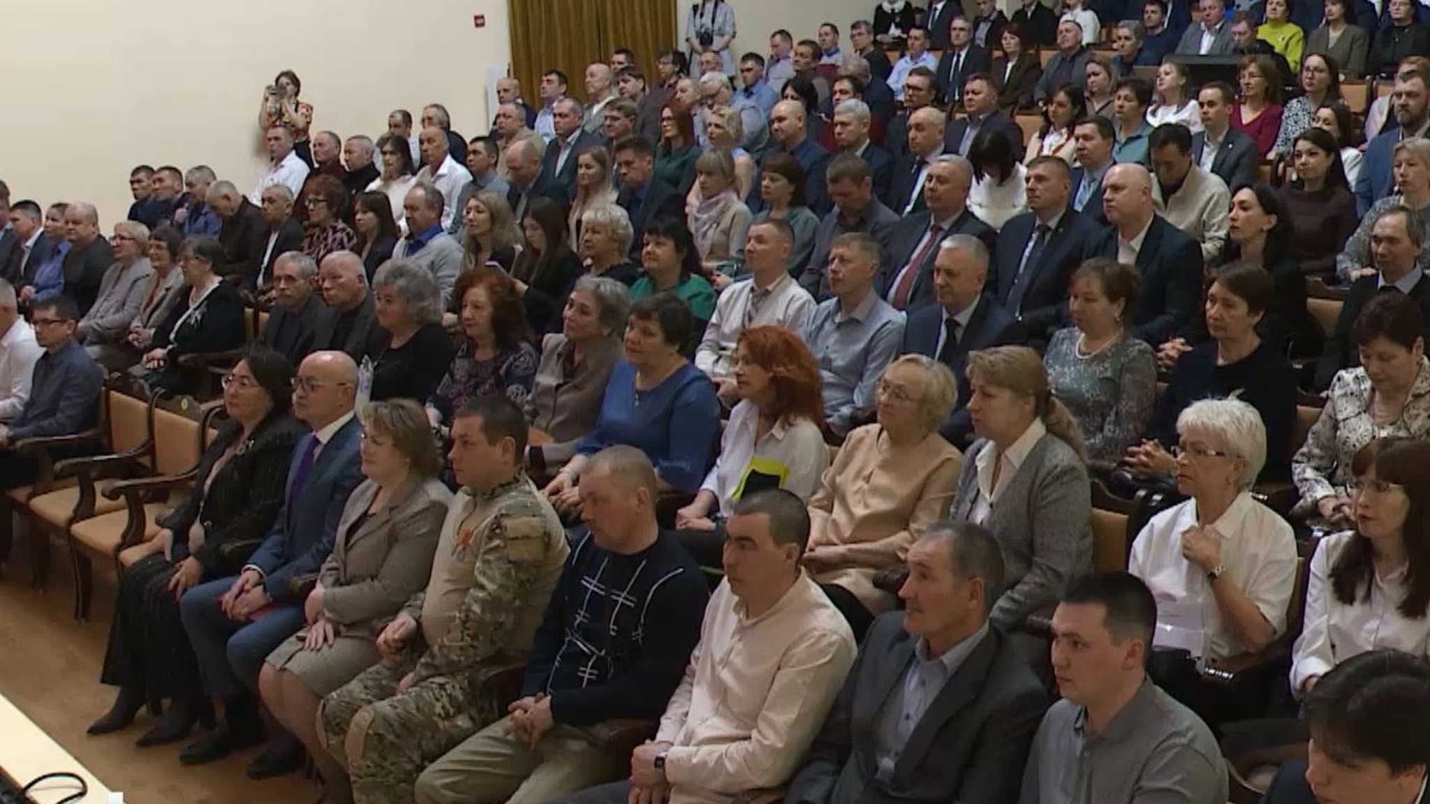 Лучшим специалистам отрасли бытового обслуживания и ЖКХ Марий Эл вручены награды