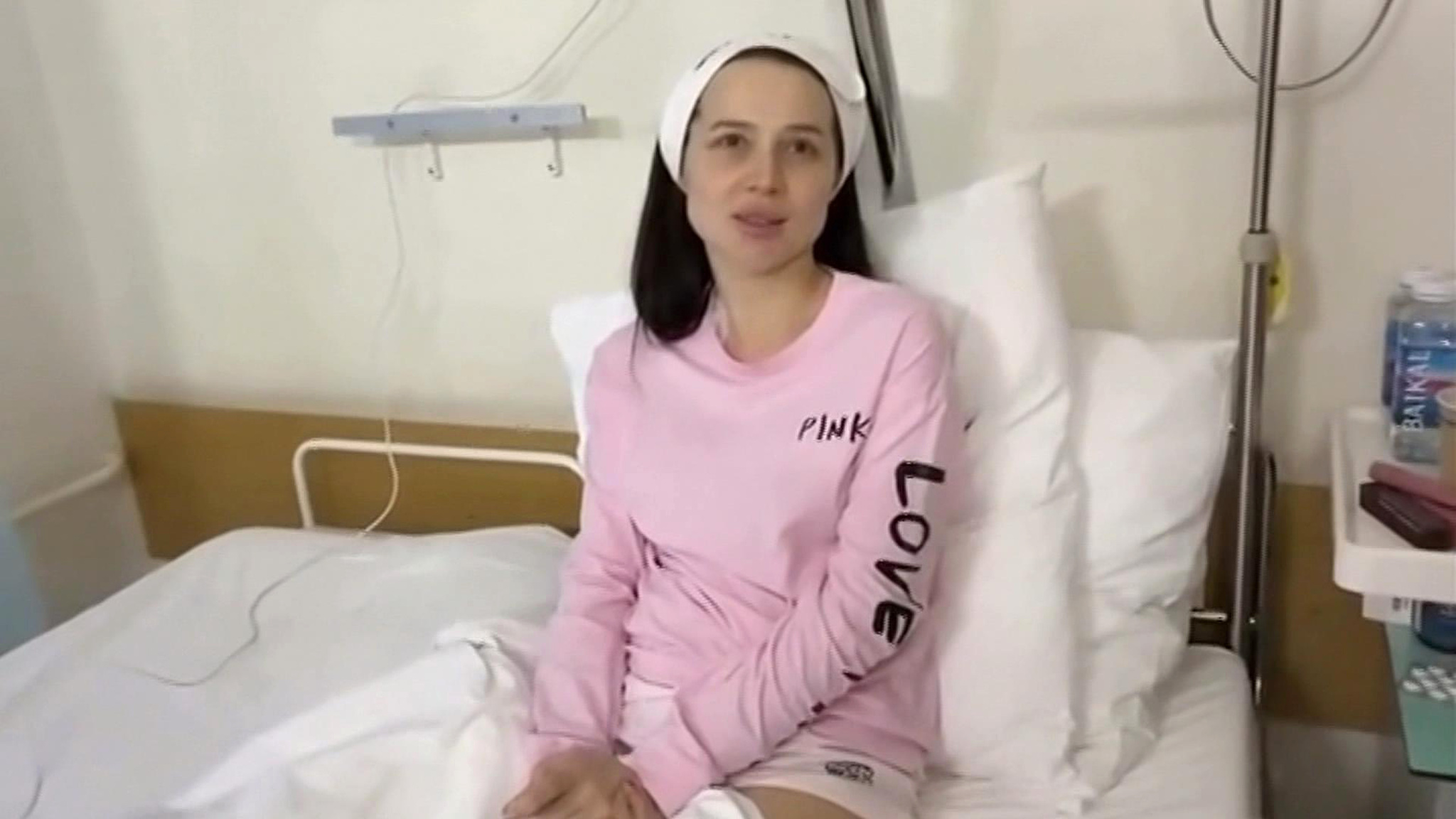Уголовное дело против Валерии Чекалиной приостановлено