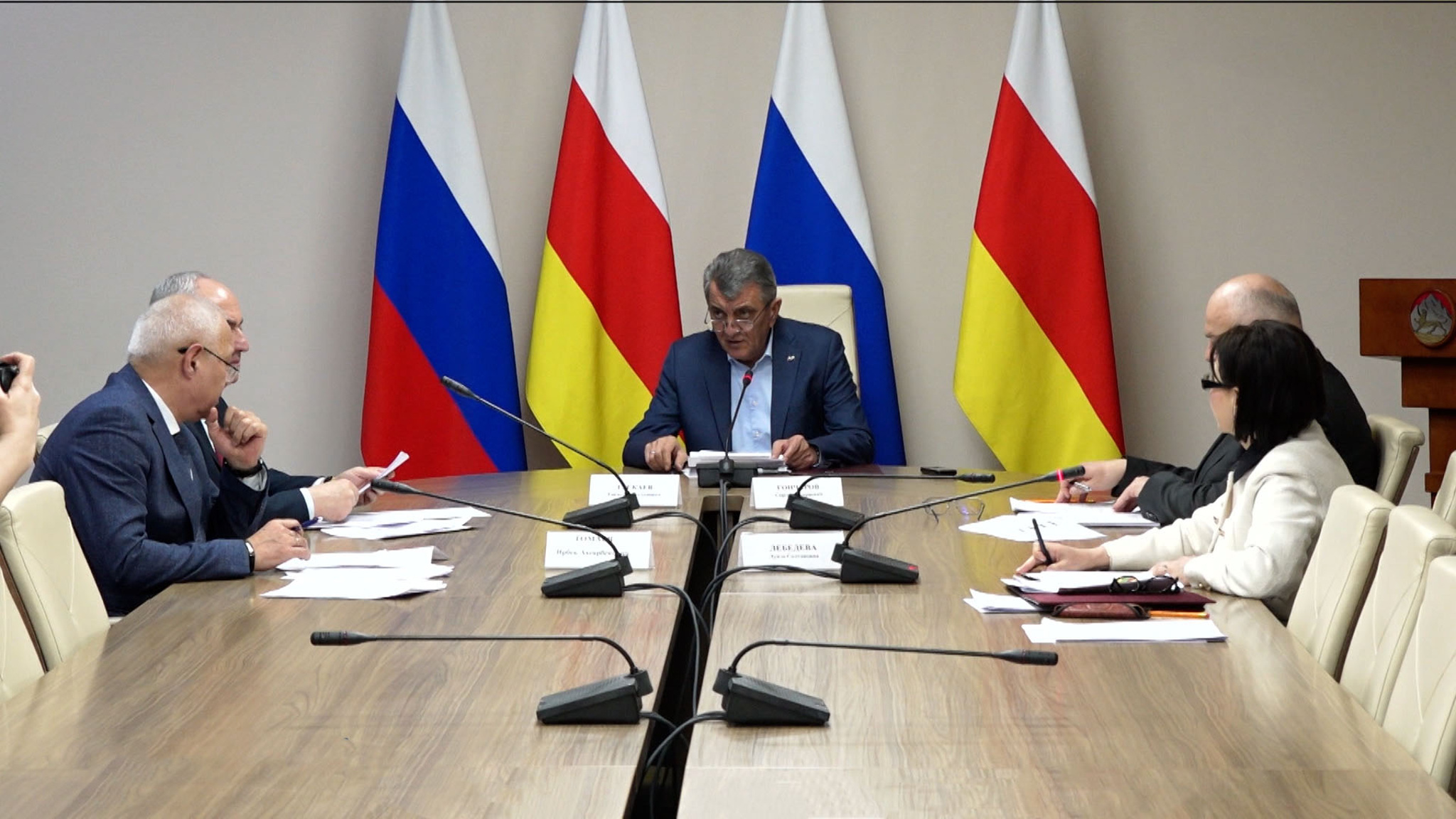 Глава республики Сергей Меняйло провел заседание антинаркотической комиссии