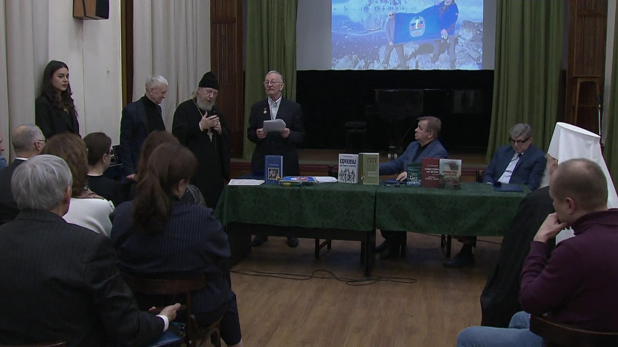 В Москве вручили премию "Культурный империум. Книги и проекты"