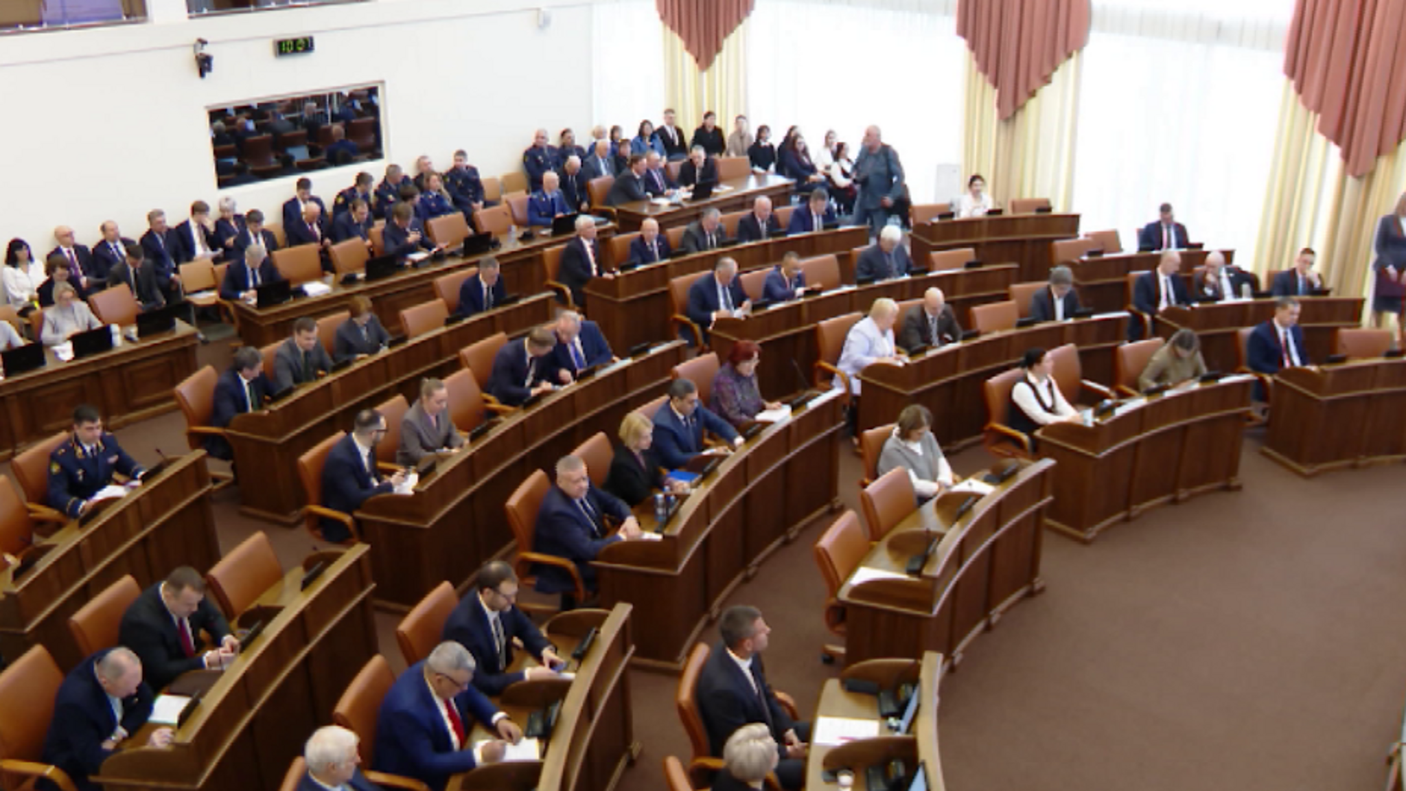 В Красноярске обсудили вопросы трудоустройства ветеранов СВО