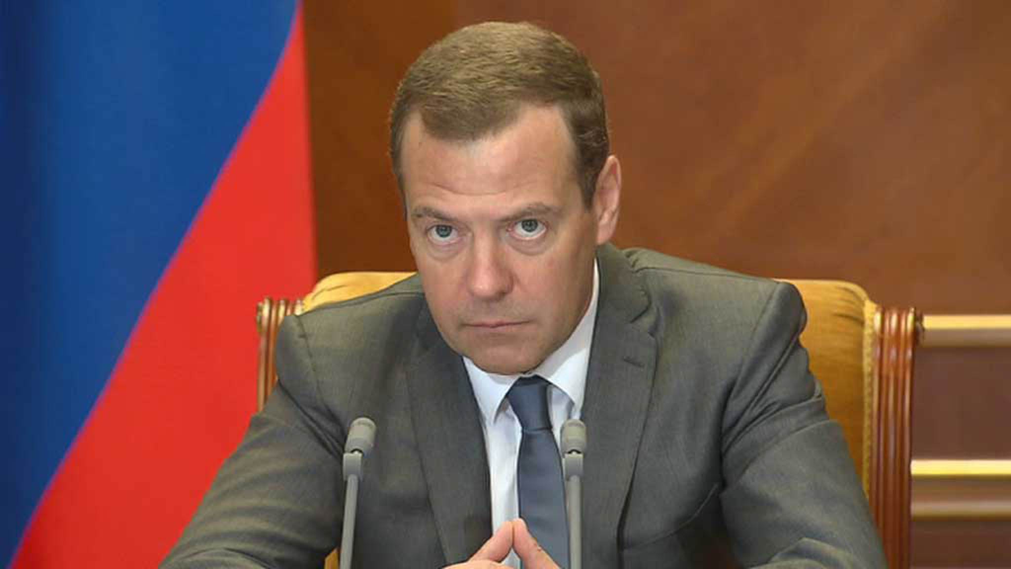 Медведев пообещал регионам поддержку