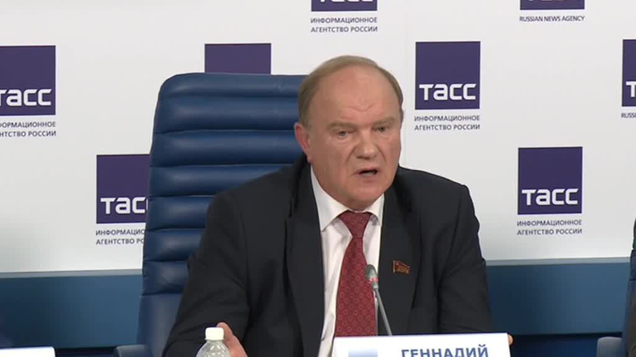 Зюганов назвал виновниками путча Горбачева и Ельцина