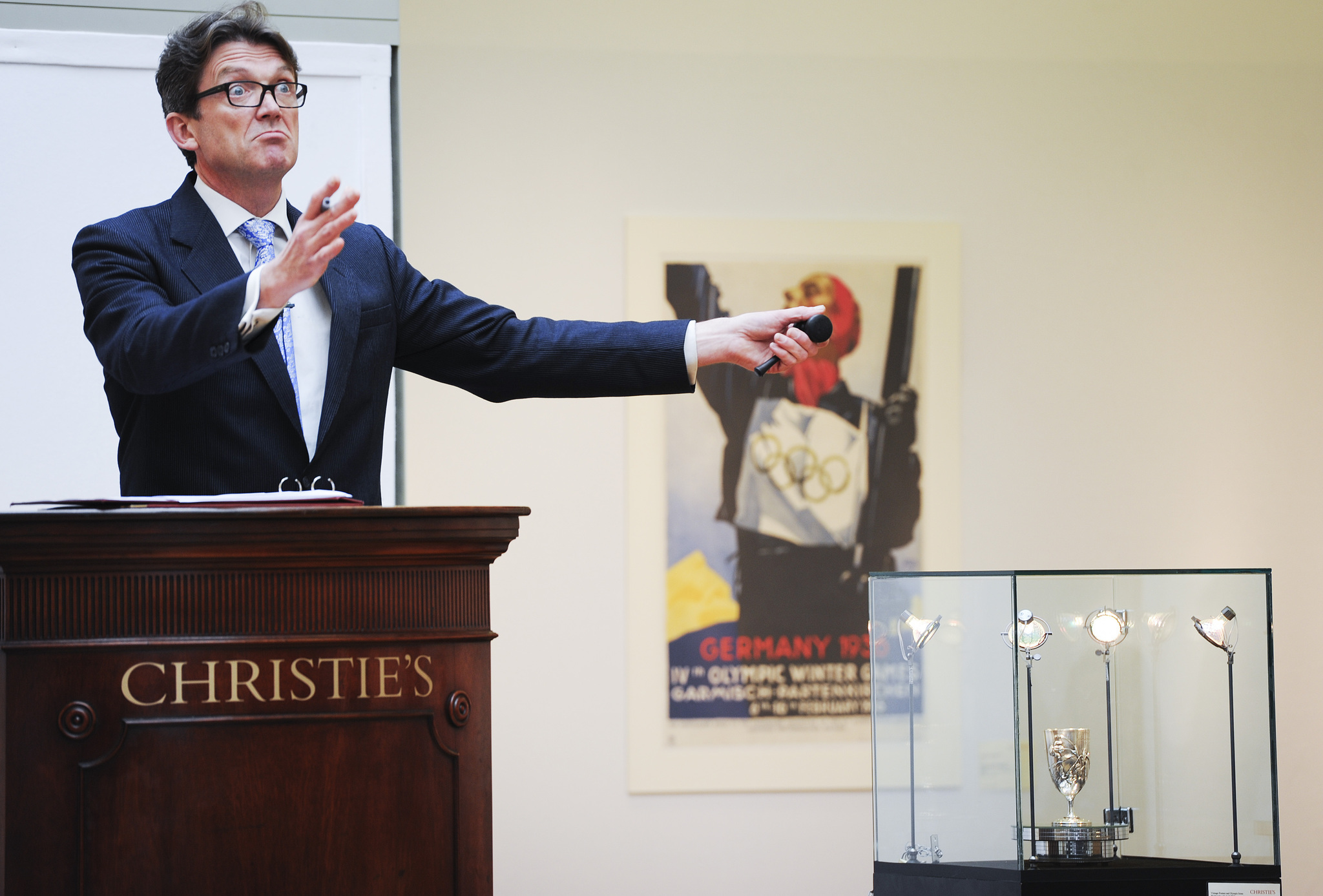 Картина Ван Гога "Стога пшеницы" продана за $35,9 млн на Christie's