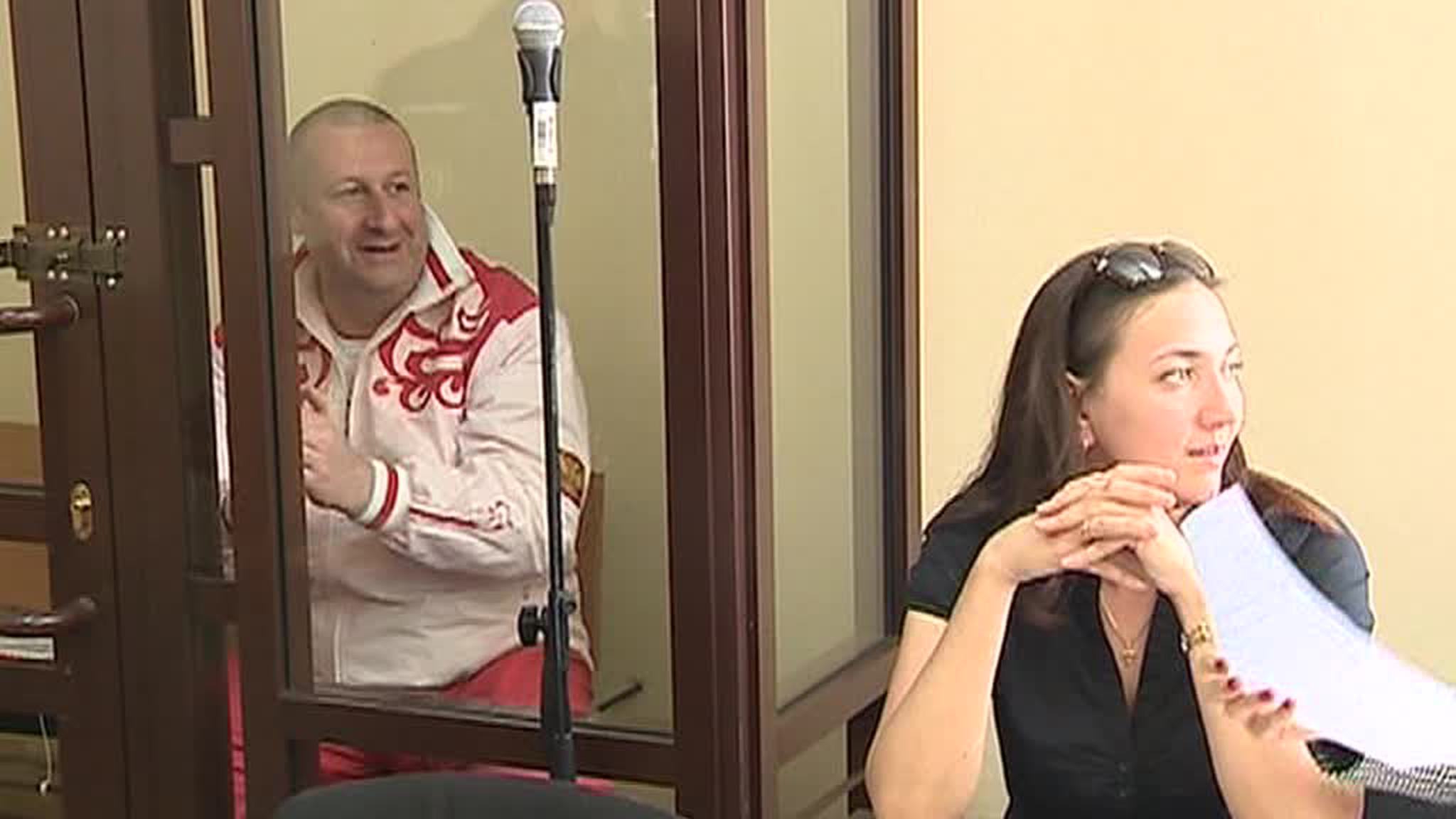 Челентано осудили во Владимире за брачные аферы