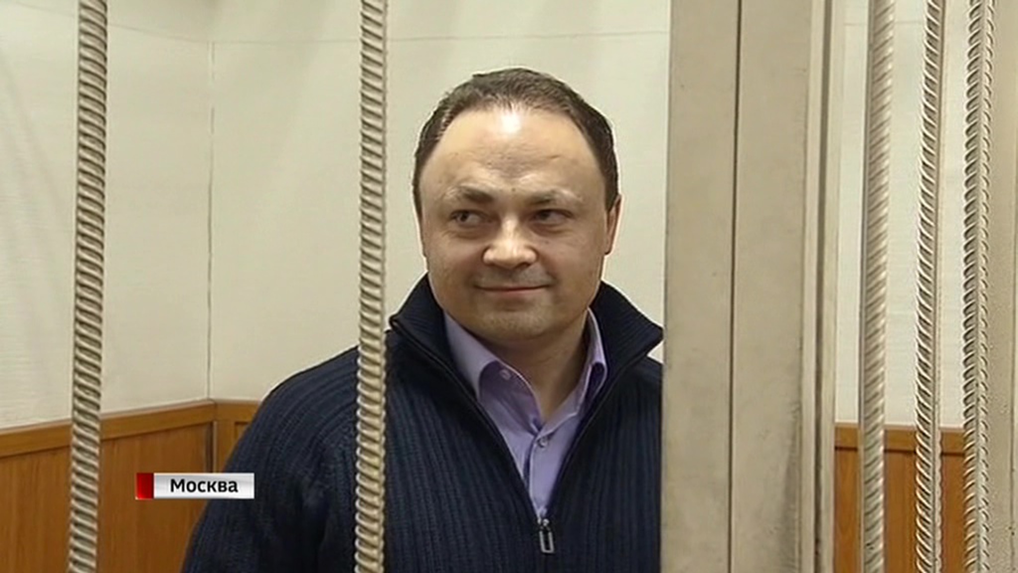 Главу столицы Приморья подозревают в коммерческом подкупе