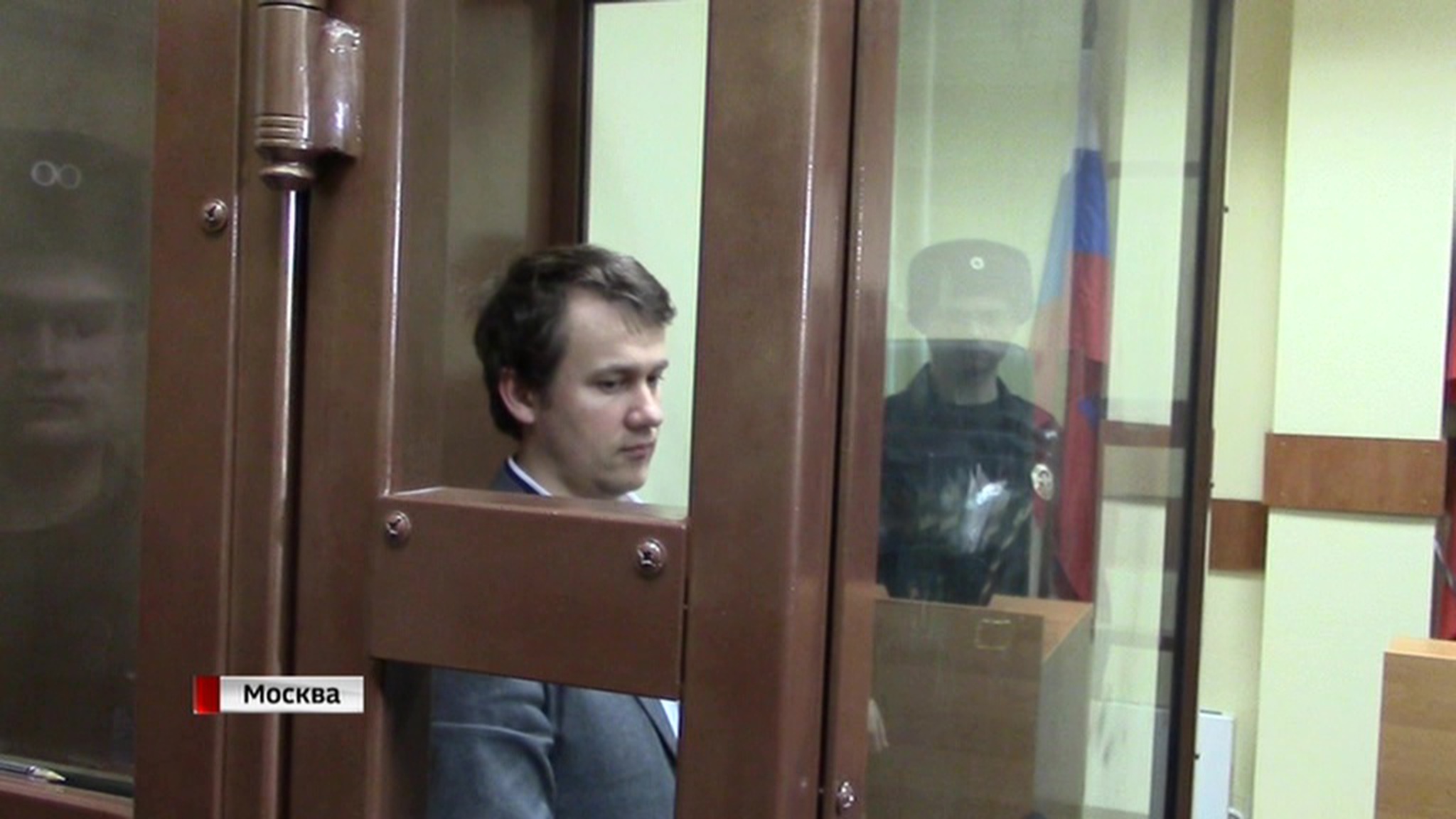 Новгородский депутат принял обет молчания после получения взятки