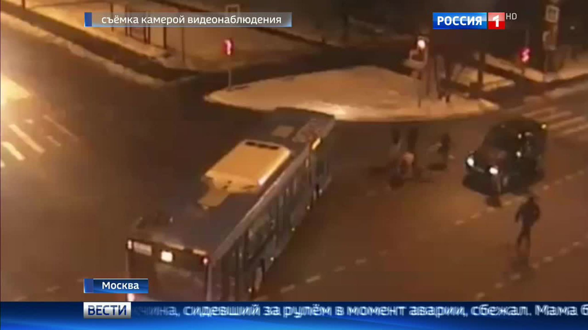 В Москве ищут водителя внедорожника, сбившего двух детей