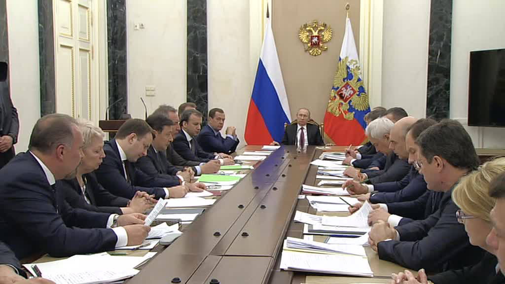 Путин поручил поддержать пострадавших от взрыва в Саратове
