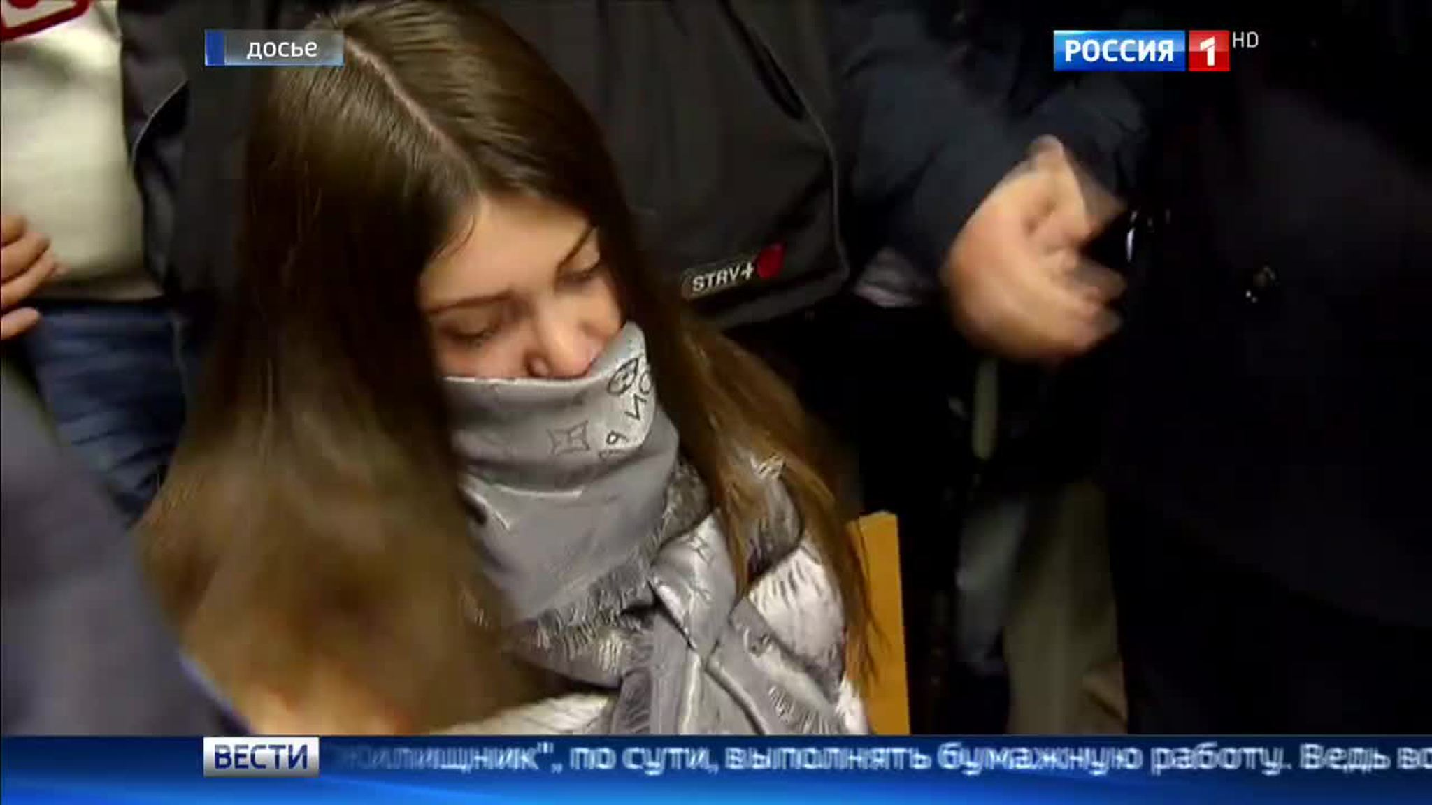 Надорвалась перебирать бумажки: за прогулы исправительных работ Мару отравили под арест