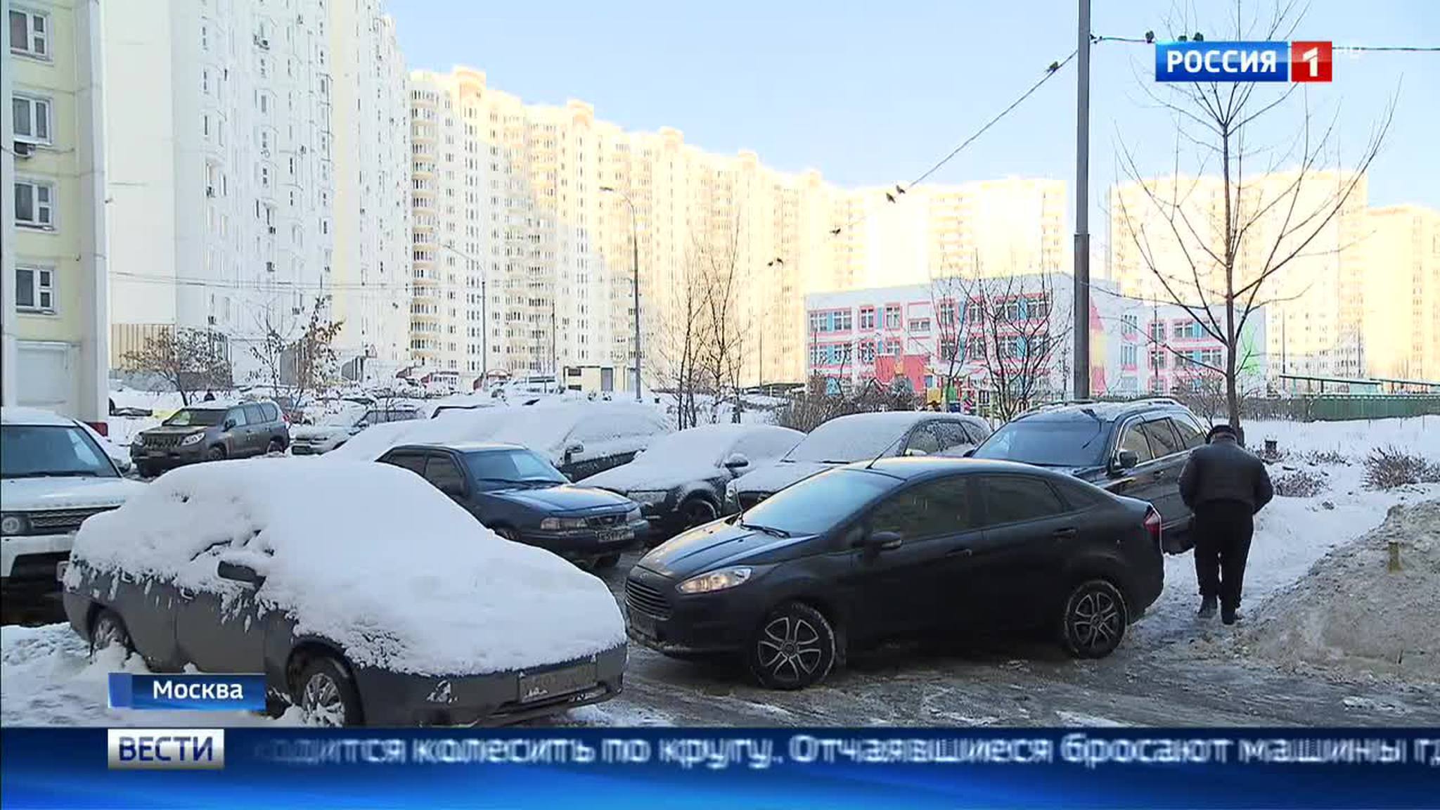 Стихийные парковки во дворах: выход есть, но только один