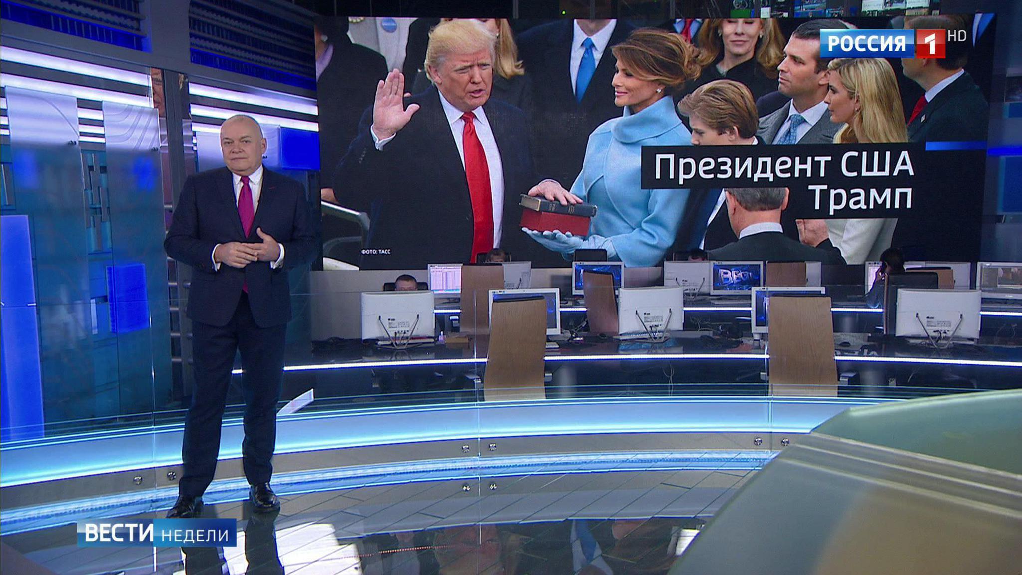 Трамп расколол Америку ровно пополам