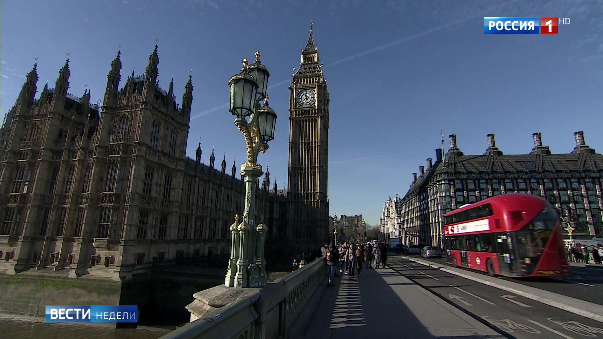 Brexit: Мэй пошла ва-банк, Джонсон взялся за старое
