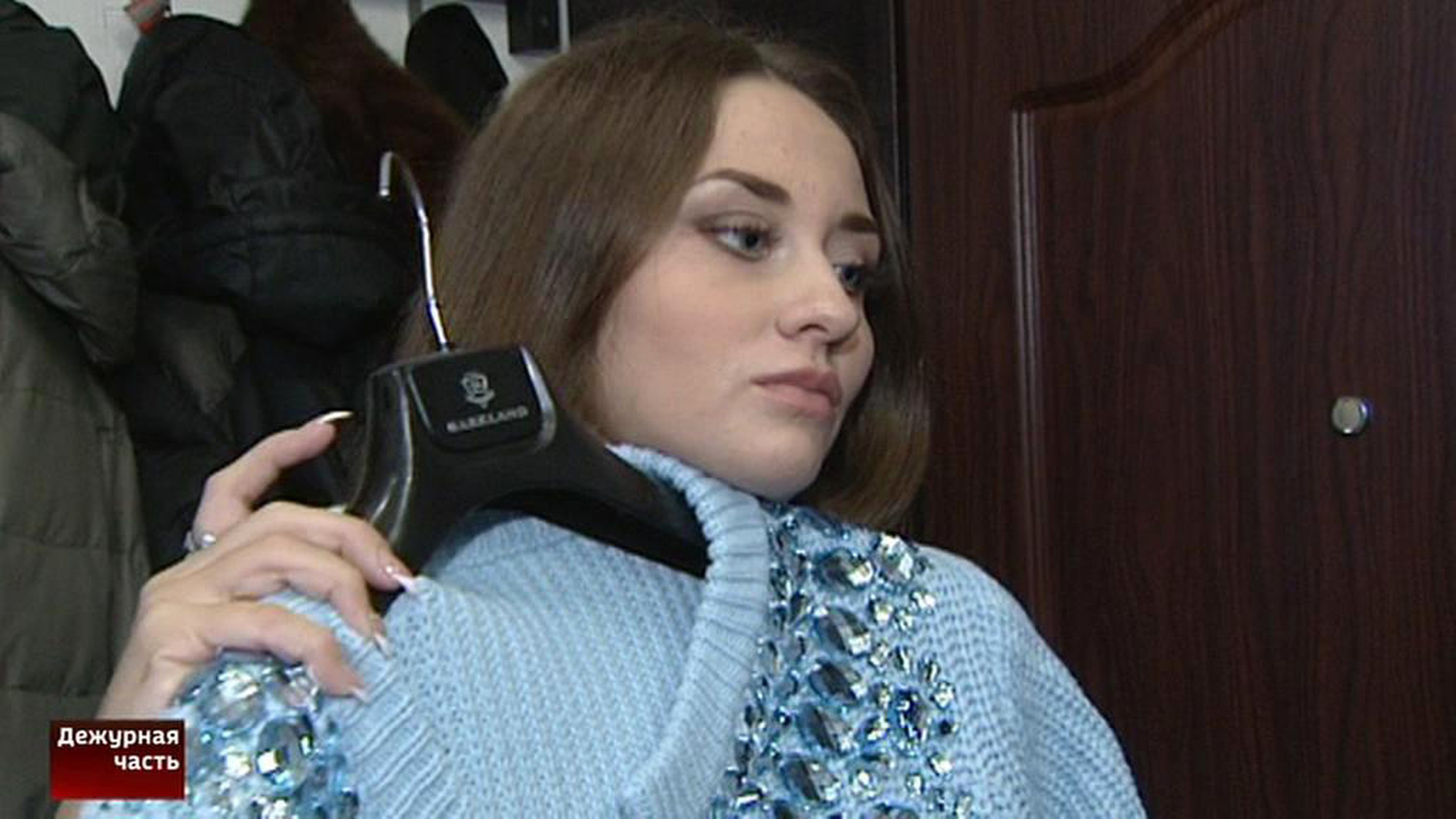 Как аферисты делают бизнес на продаже мебели в Сети
