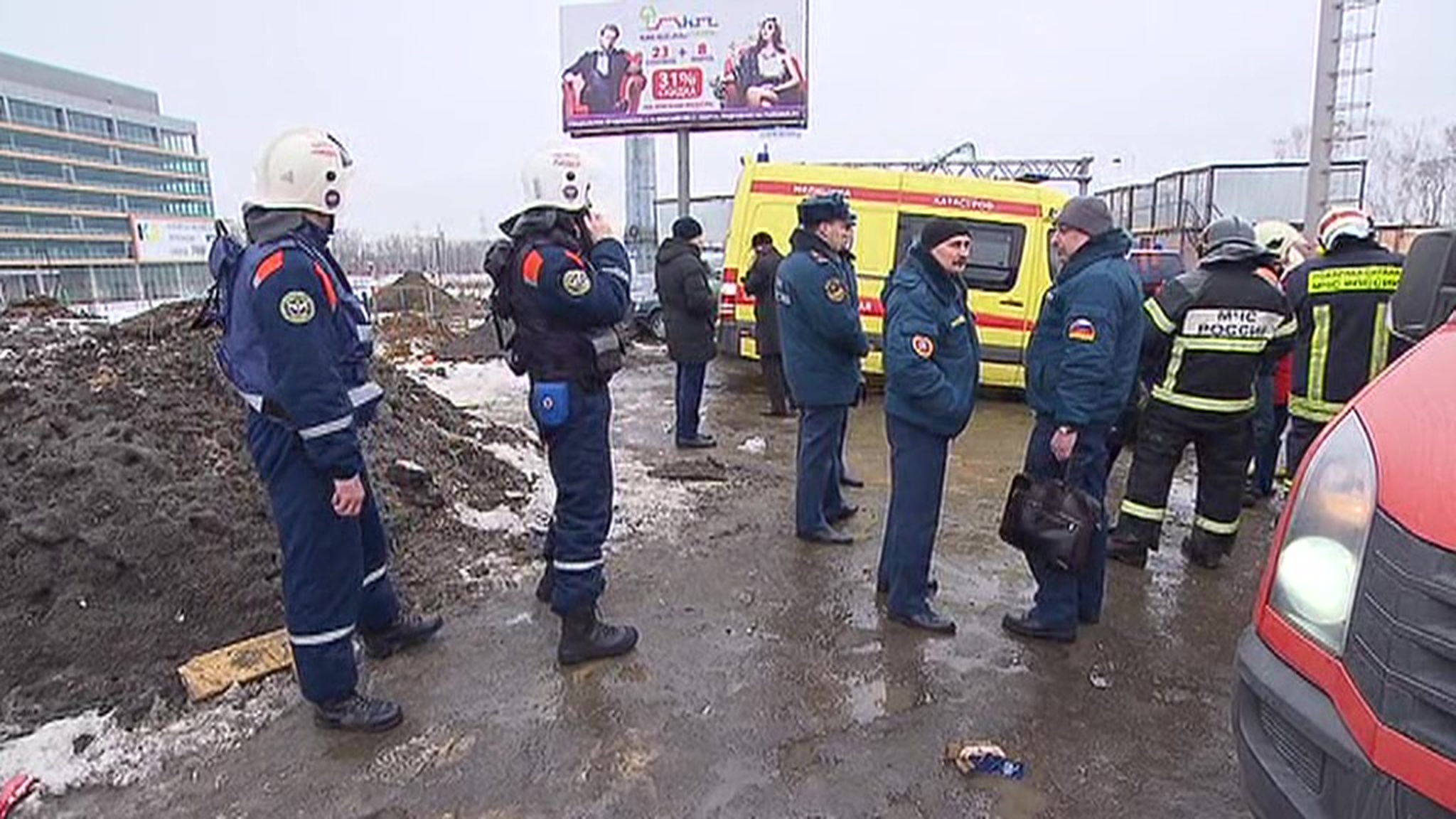 Под завалами обрушившегося тоннеля найдены фрагменты одежды рабочего